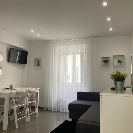 Cantinho Flores Ii Апартаменты *