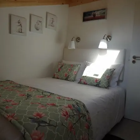 Apartment Cantinho Flores Ii