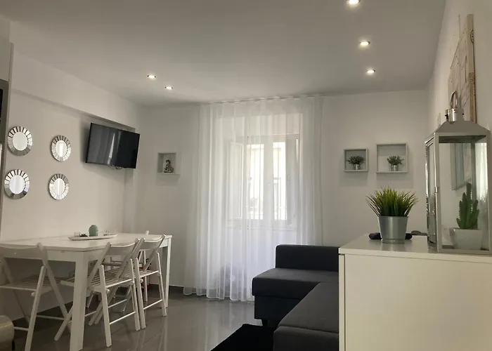 Cantinho Flores Ii 公寓 *