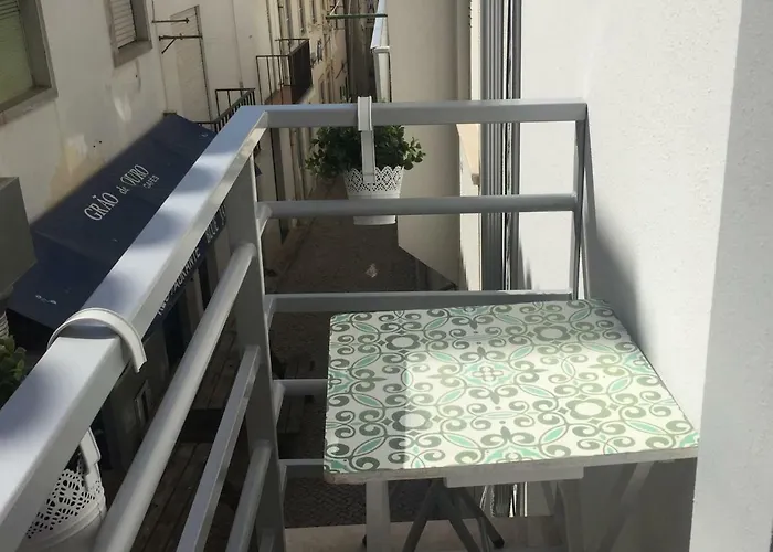 Cantinho Flores Ii 纳扎雷